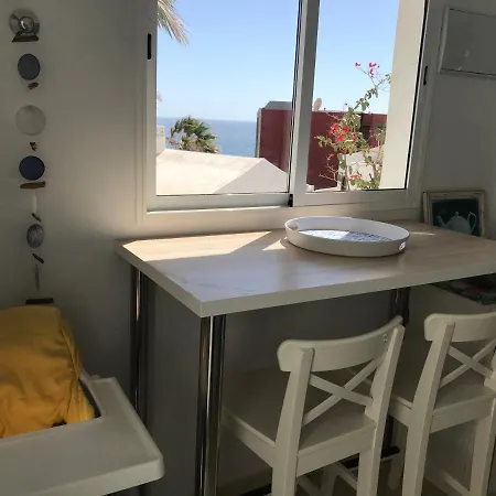 Seaviews And Flowers Διαμέρισμα