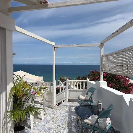 Διαμέρισμα Seaviews And Flowers