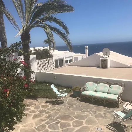 Seaviews And Flowers Διαμέρισμα *